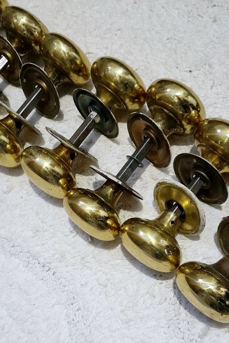 Замок дверной , петли, ручки дверные