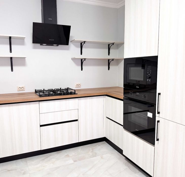 Продається  новий будинок-американка р-он Краснодонців