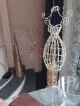 Manekin mały druciak metalowy druciany vintage boho biały