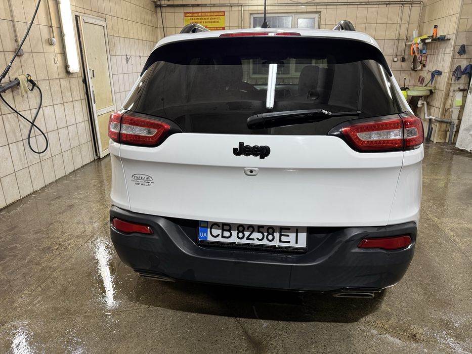 Продаю Jeep Cherokee 2015