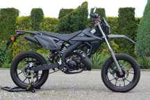 Rieju MRT 50 ! MRT50 ! 50ccm ! 2T ! 2019r ! Full Black ! 25 785 KM !