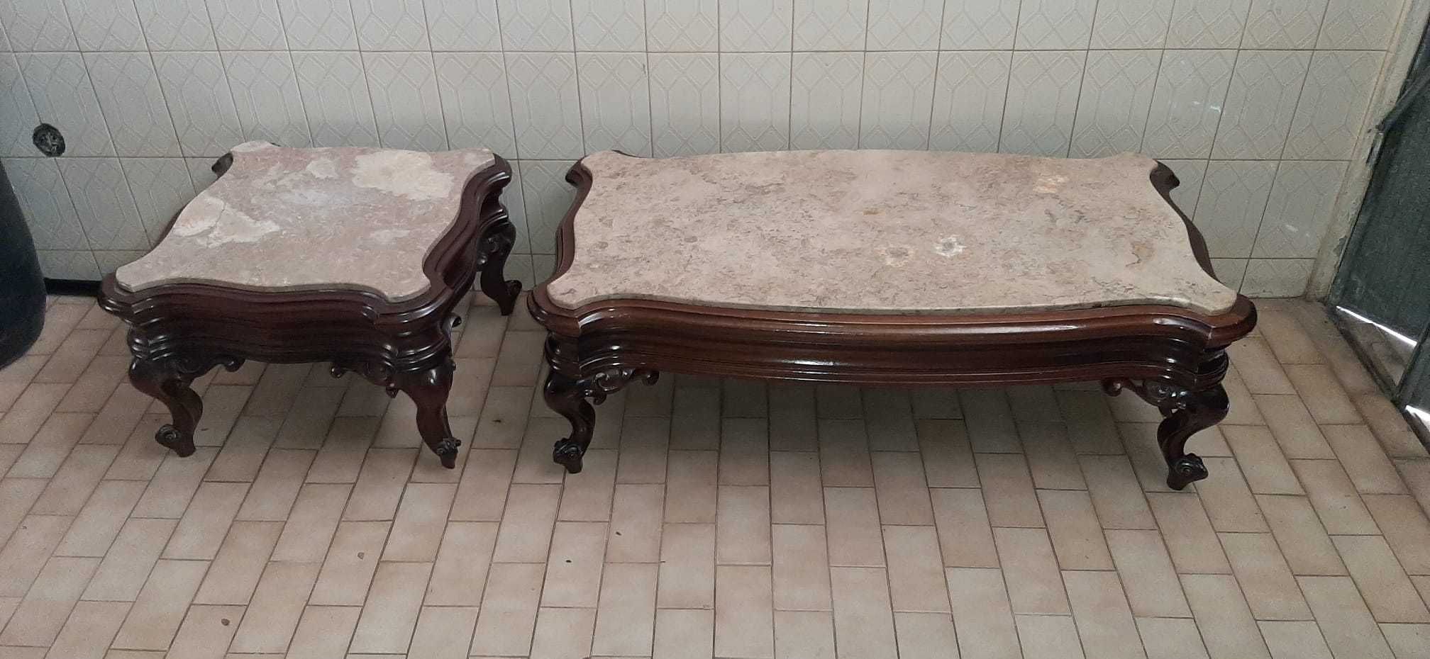 Conjunto de mesas de sala em Mármore