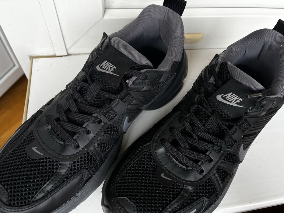 Nike V2V 38 жіночі