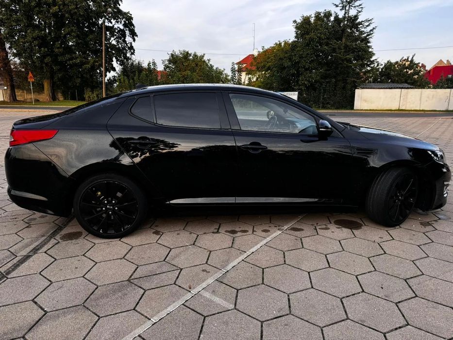 Kia Optima Niezawodna Kia Optima lll shadow line w bogatej wersji wyposażenia.
