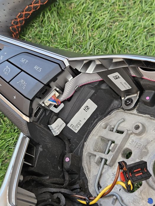 Оригінальне шкіряне кермо з підігрівом SEAT FR MQB EVO