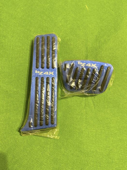 Toyota bZ4X аксесуари