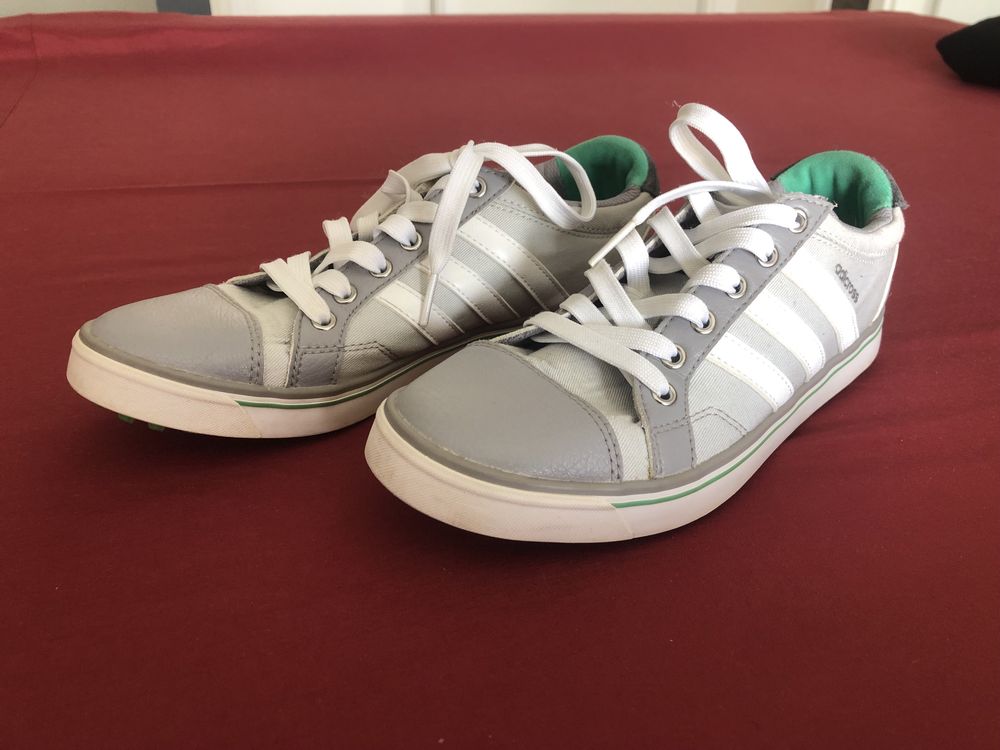 Ténis adidas cinzentos tam38