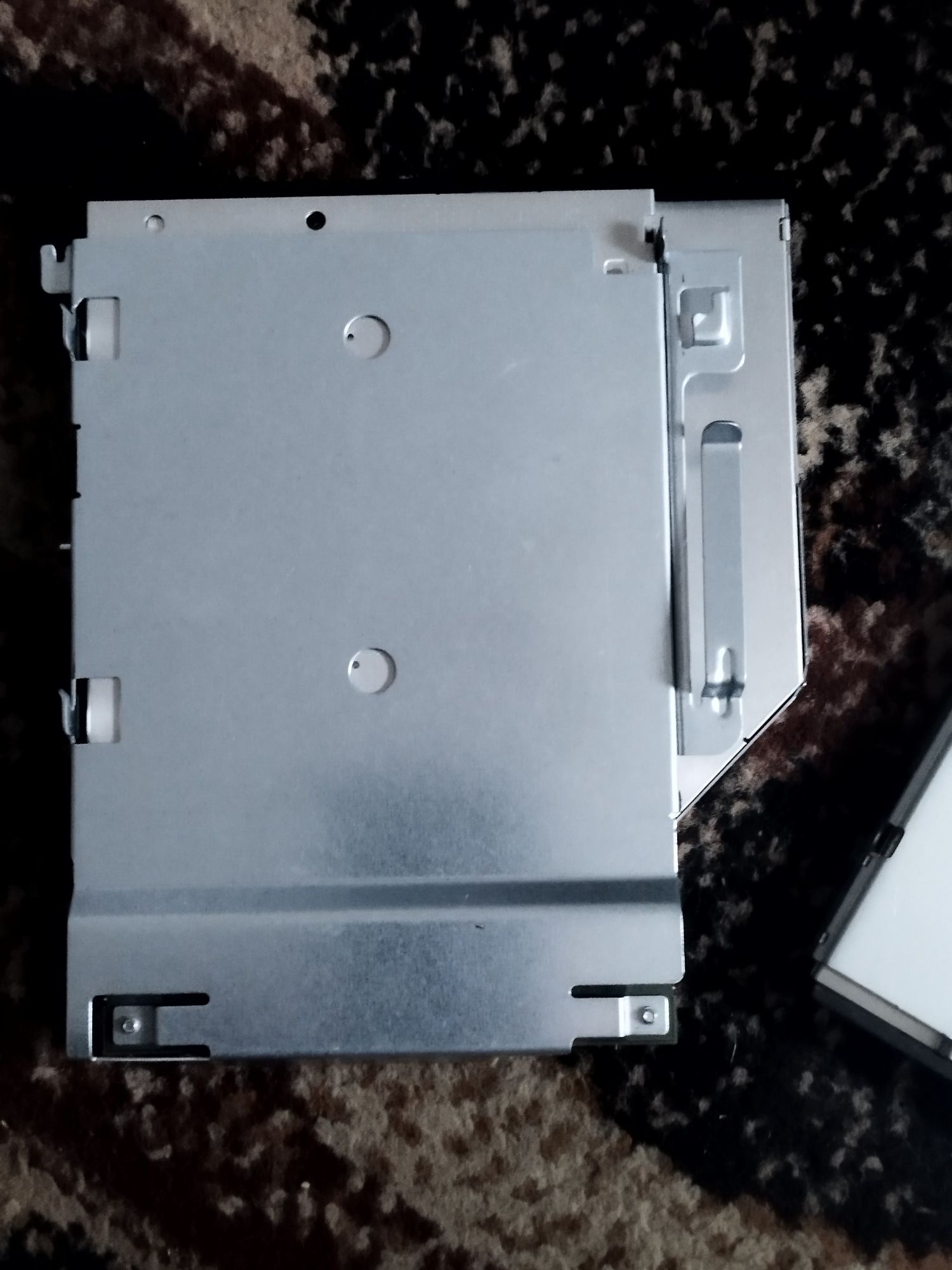 Dwa napędy do laptopów