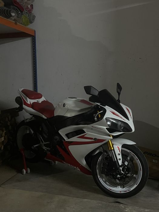YAMAHA R1 2007 rn19
