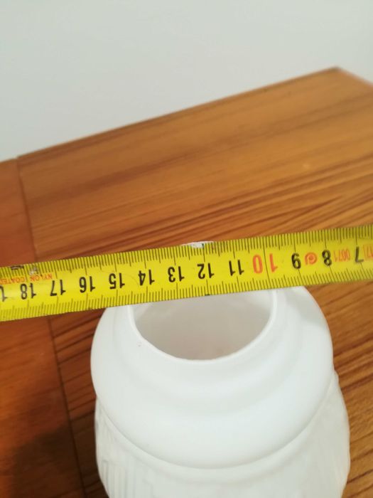 Klosz szklany do żyrandola, kinkietów mlecznobiały PRL Vintage