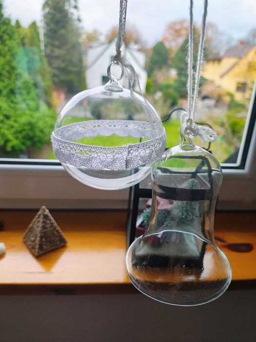 8 sztuk. Szklane Duże dzwonki i bombki