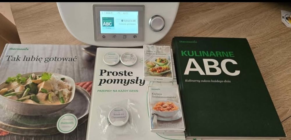 Thermomix tm5 + nośnik z przepisami abc cookido zestaw ksiażki