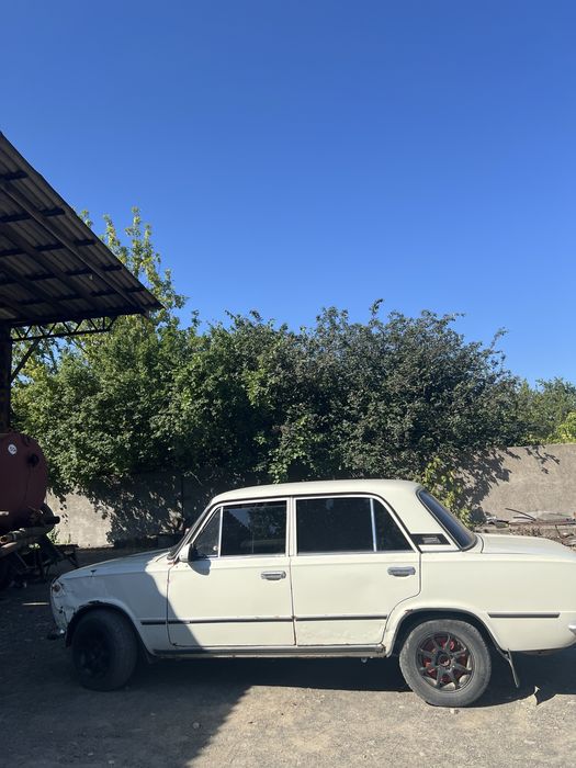 Автомобиль ваз 2101