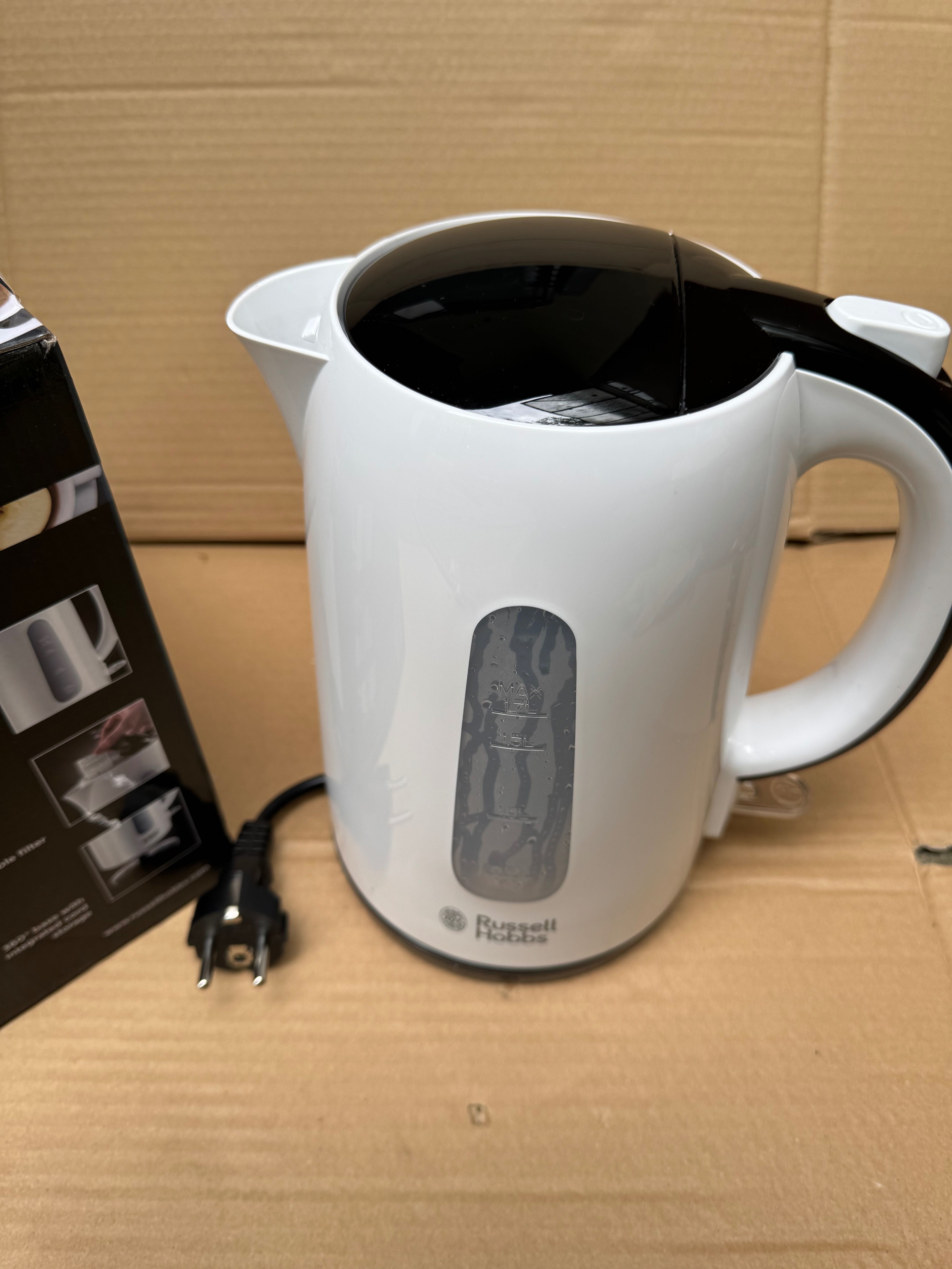 Czajnik elektryczny Russell Hobbs 1.7 l 2200W