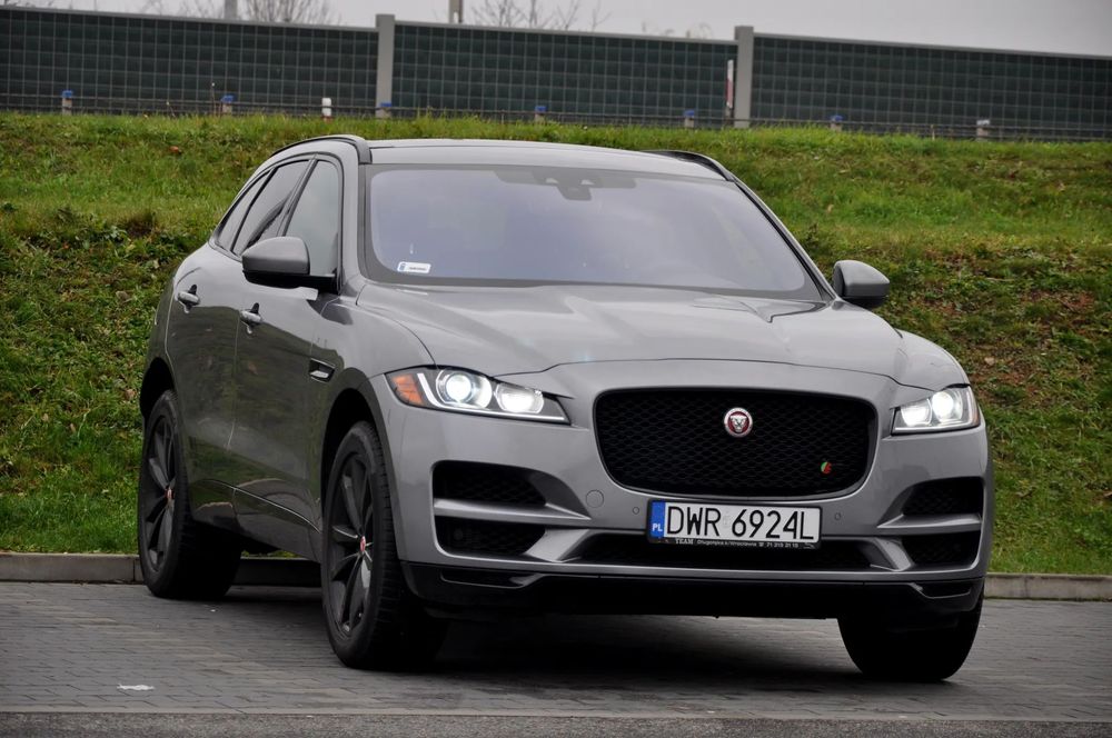 Jaguar F-Pace 250PS 4x4 Skóra Panorama Alu Kamera  Stan Perfekcyjny Zamiana