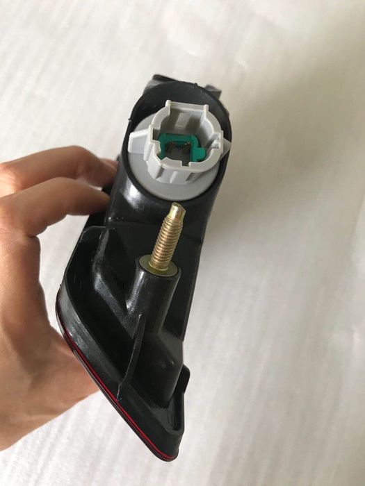 ПТФ фонарь в задний бампер туманка Ниссан Рог Nissan Rogue 2014-2017+