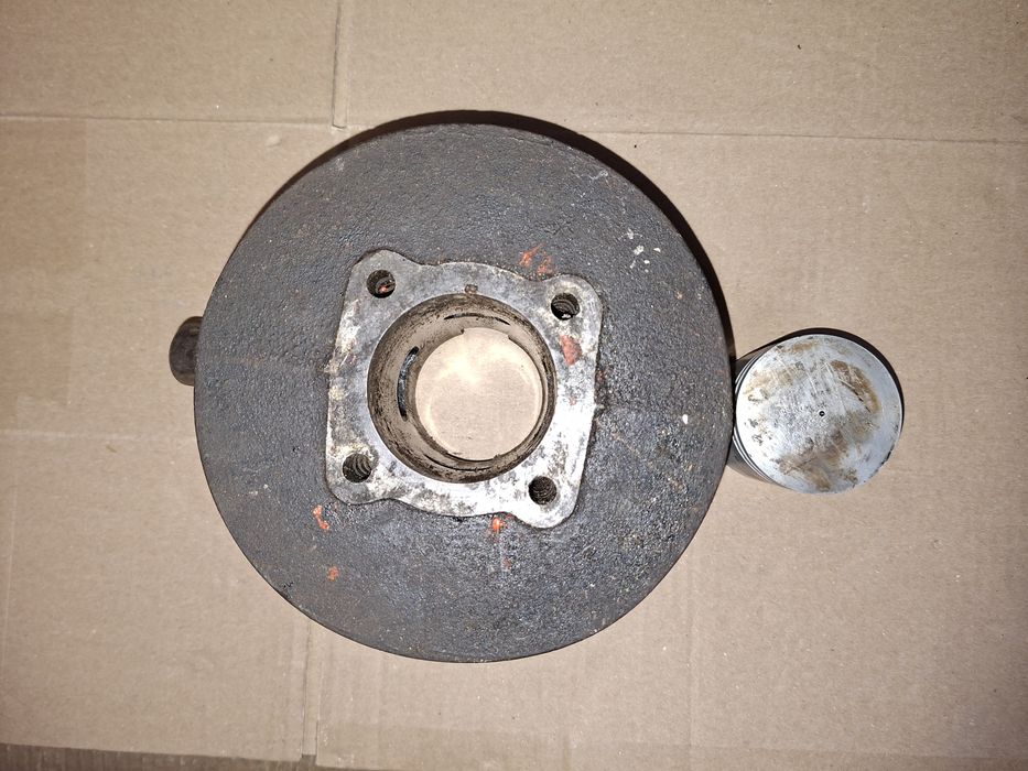 Oryginalny zmd cylinder+tlok shl 150 T/U S06 prl