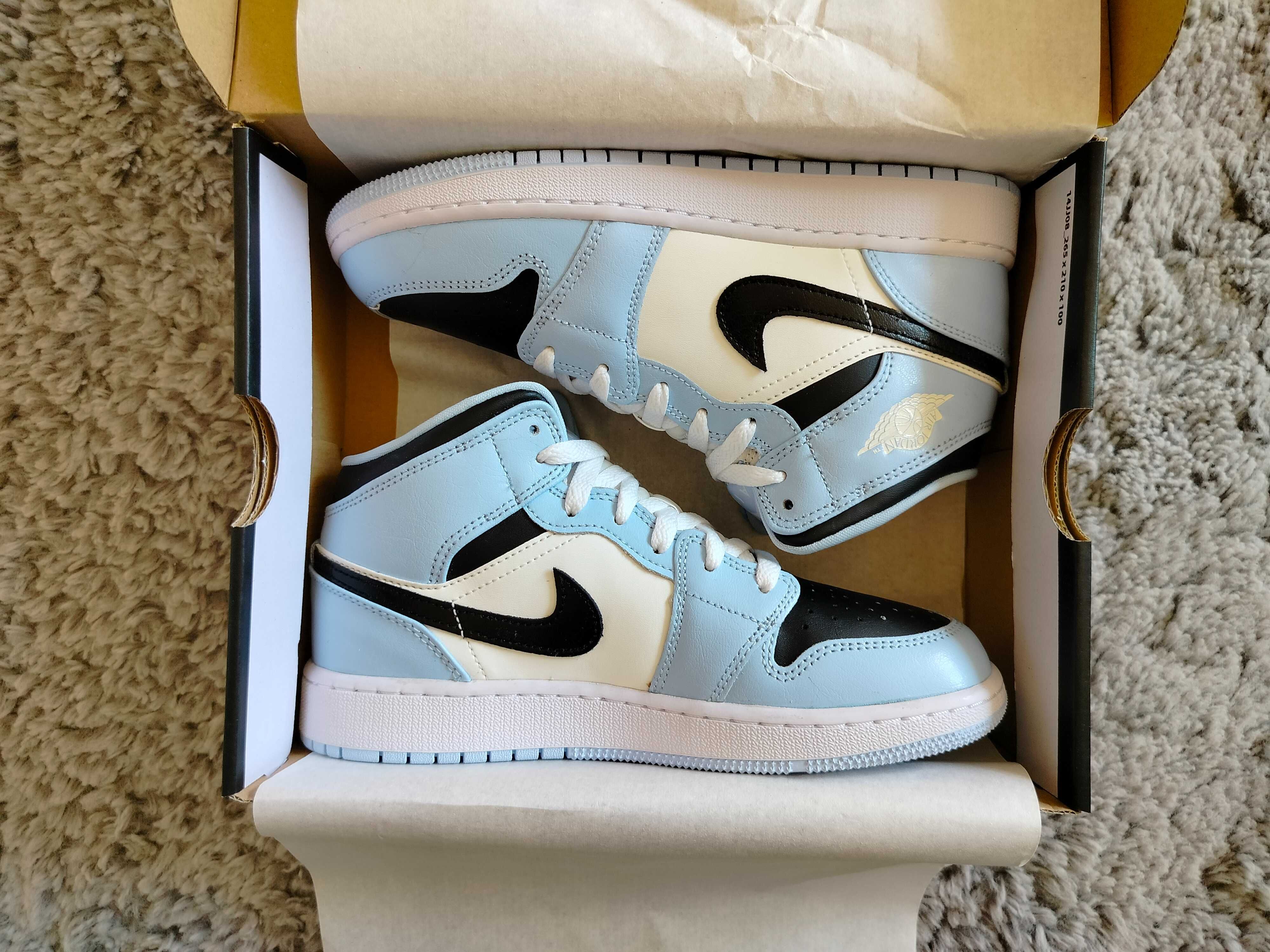 Air Jordan 1 Mid - Ice Blue r. 38