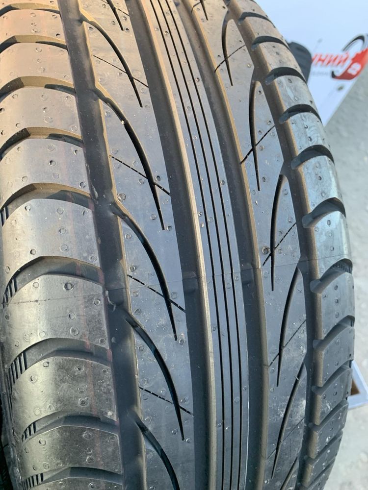 Шини нові 205/55 R15 Semperit літо 2023р