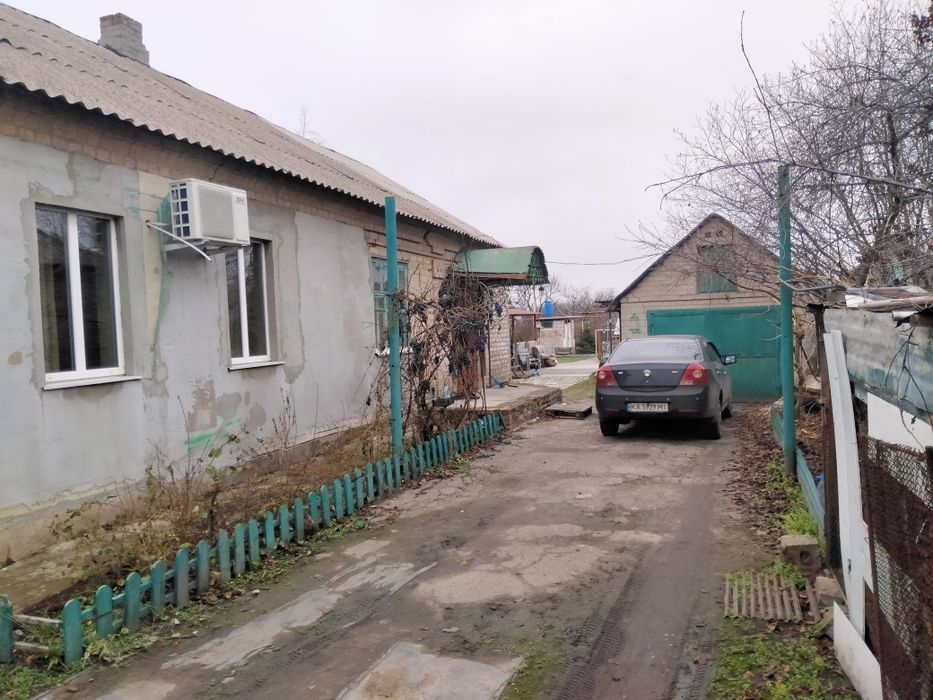 Продаж будинку. Район хутора, районна лікарня.