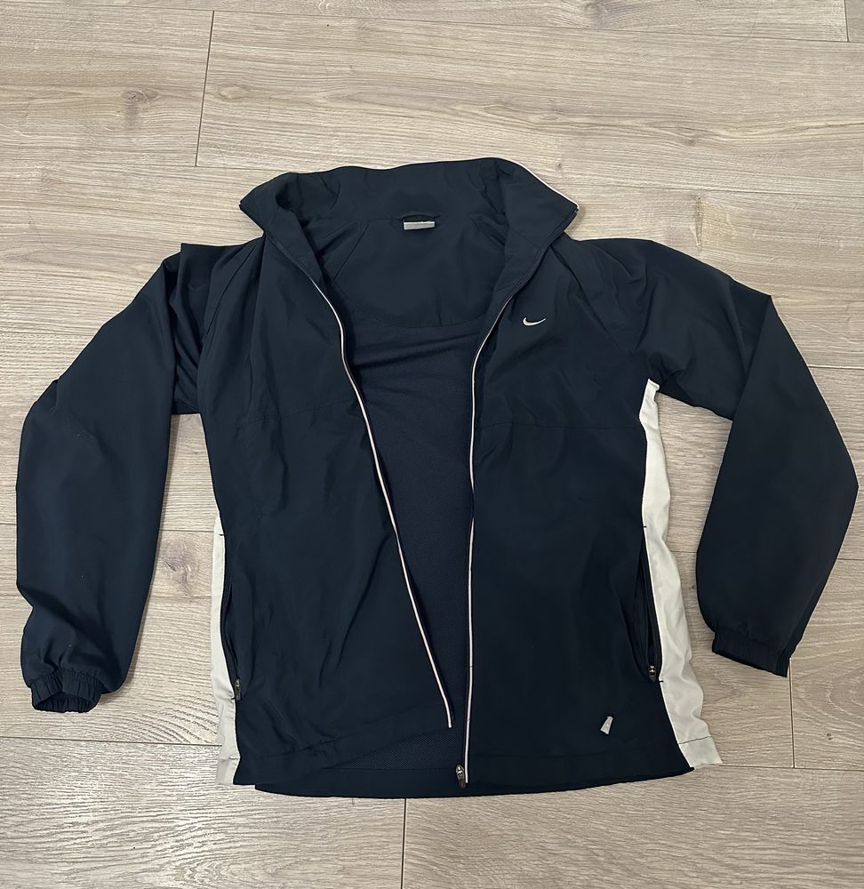 Чоловіча Вітровка Nike