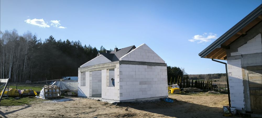 Budowa garażu. Budynek gospodarczy bez pozwolenia.