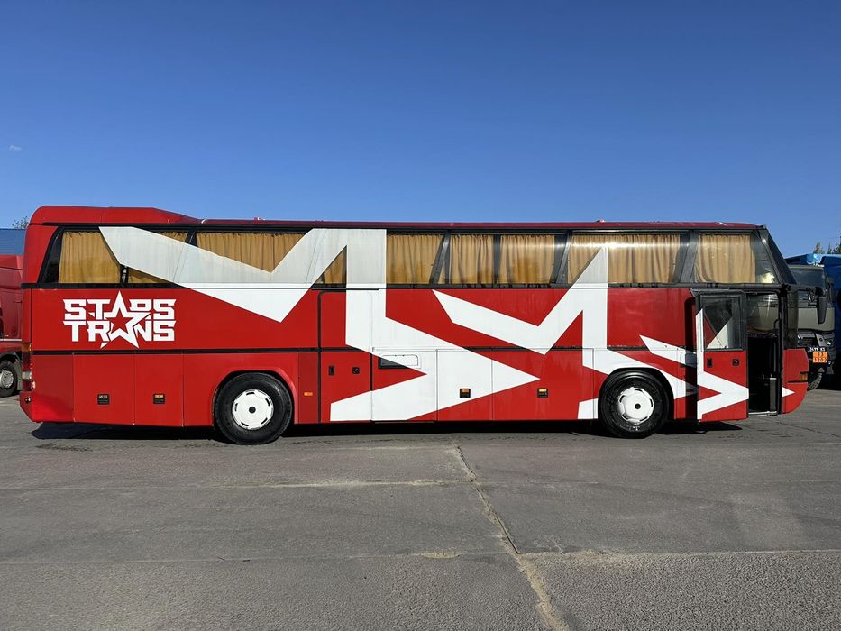 Неоплан автобус туріст