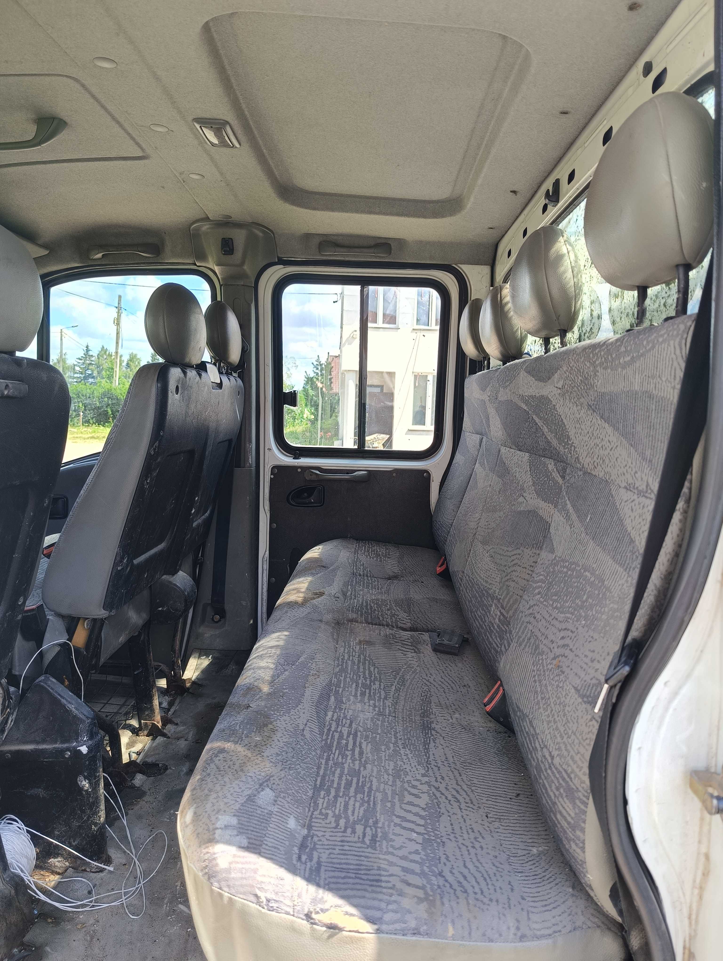 Renault Master  7 osobowy  2,5 wywrotka 2004r