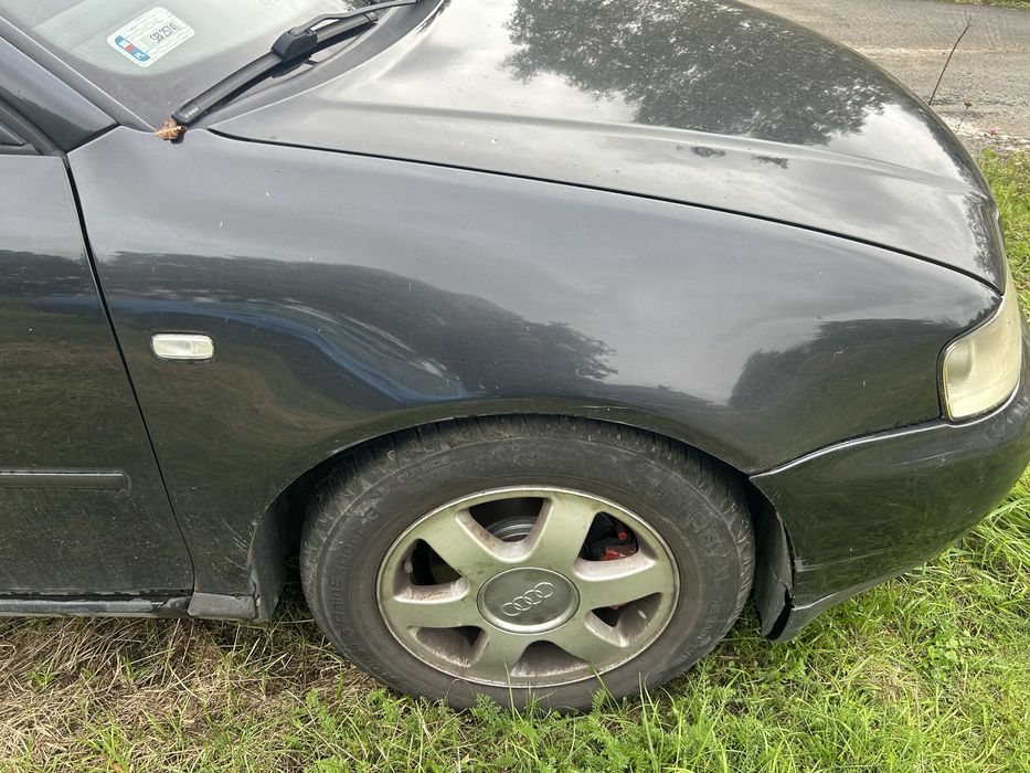 Zderzak maska blotnik lampa przod audi A3 8L kolor LZ9U