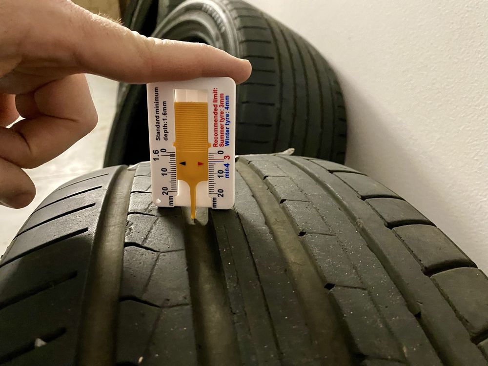 Opony letnie 5mm Dunlop 2x 275/40/19 z 2019r