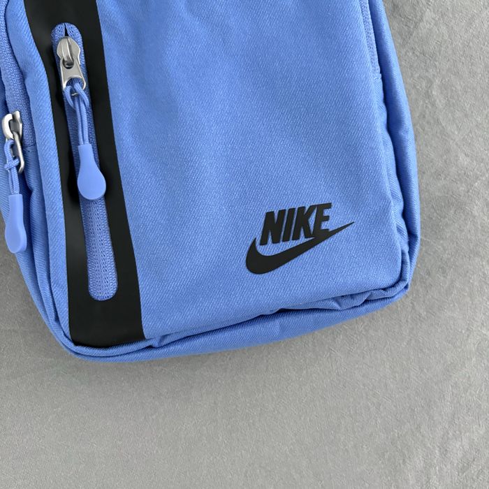 Saszetka nerka nike air swoosh tech drill torba na ramie listonoszka