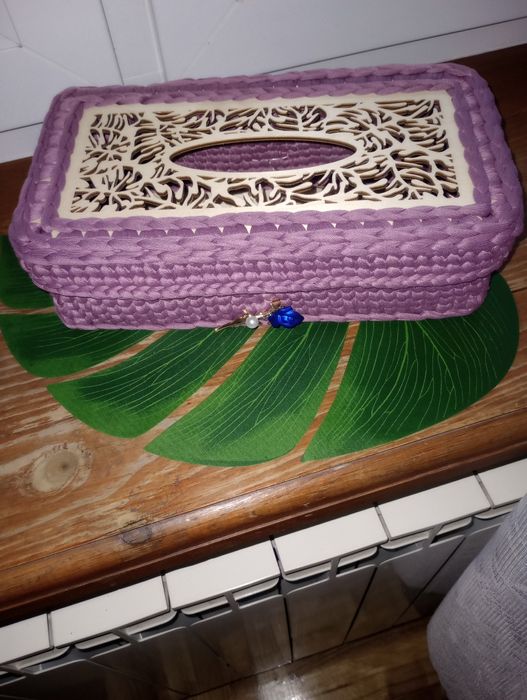 Zestaw koszyk+ chustecznik