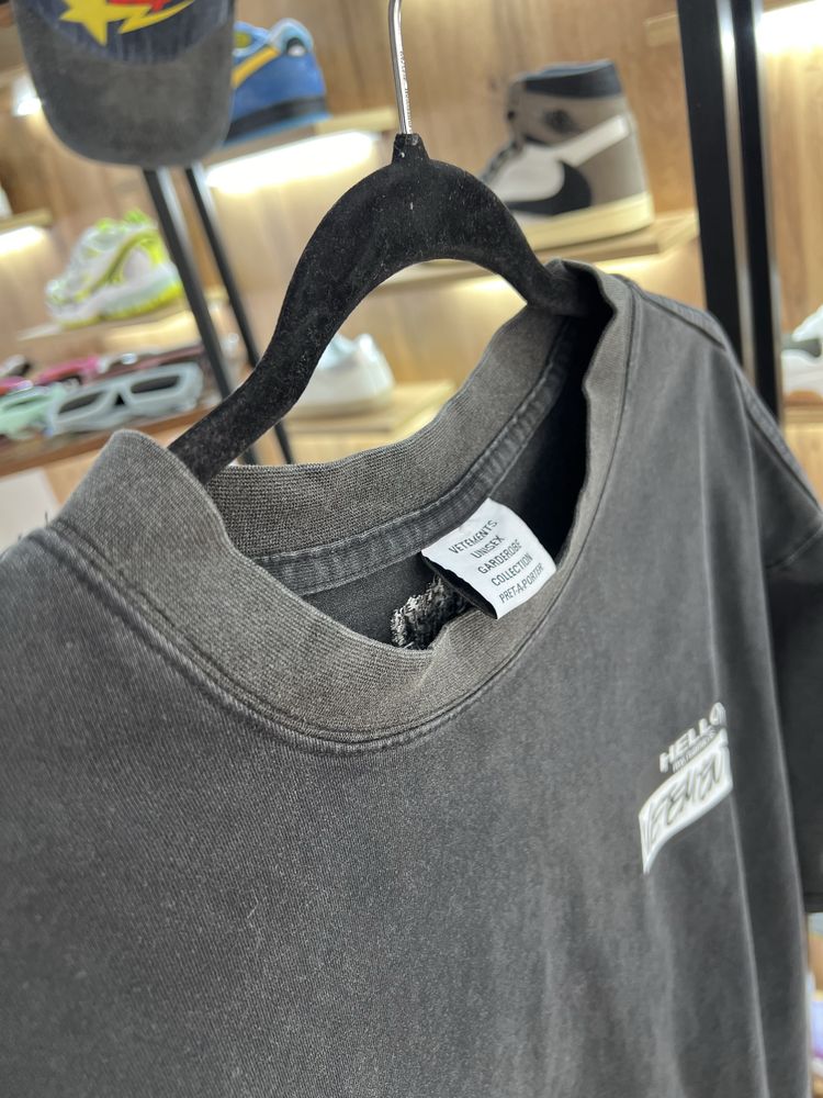 Футболка VETEMENTS “My name Is” Logo Faded Black