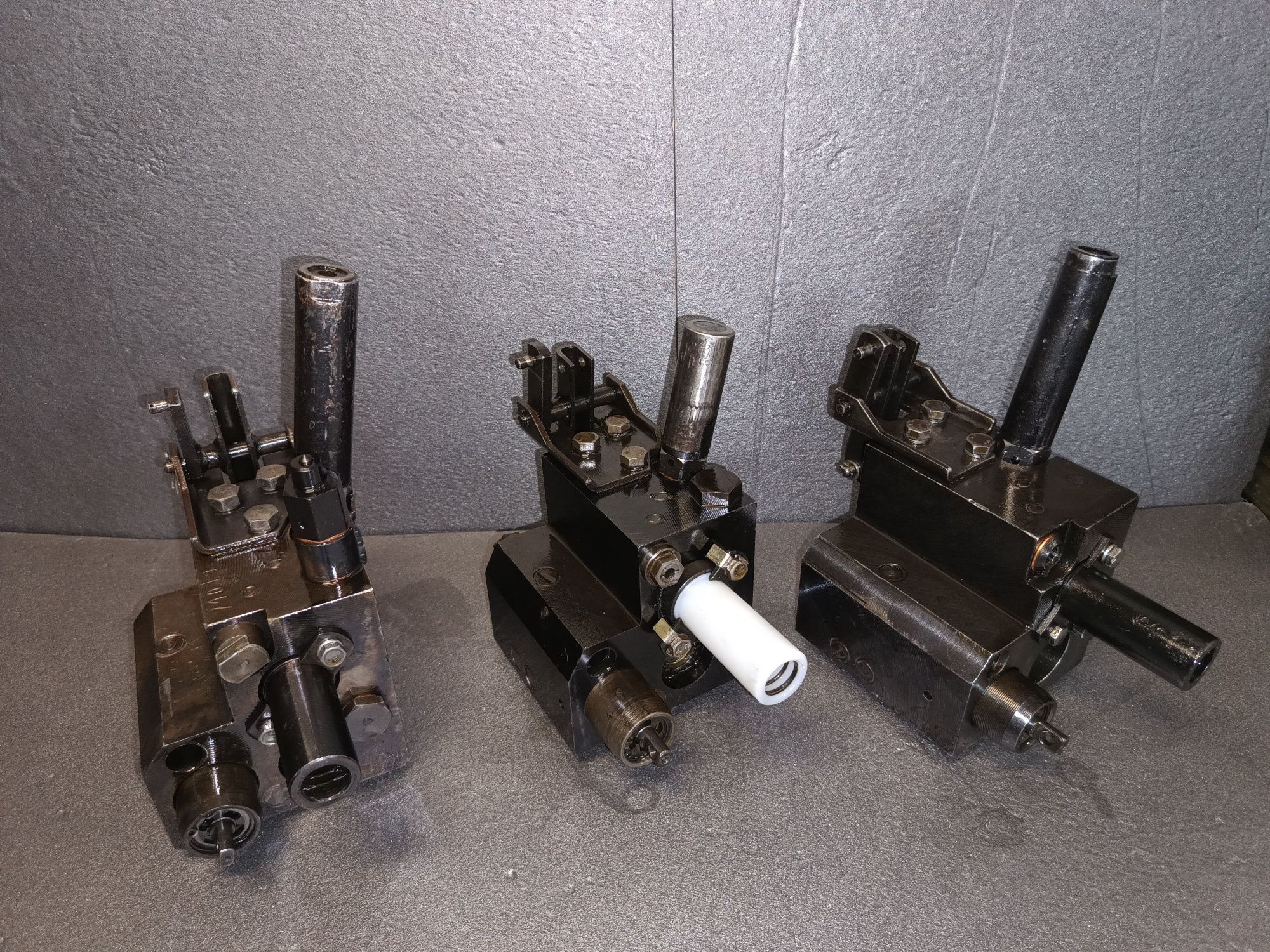 Rozdzielacz hydrauliczny Ursus C-360, C-385, C-330, C-335; Zetor;