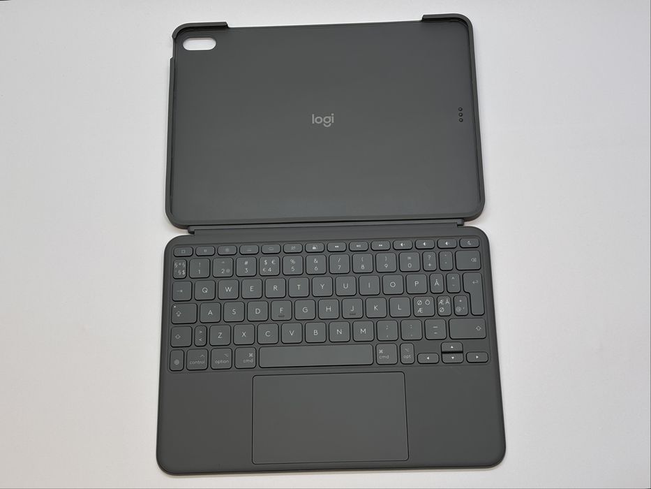 Klawiatura Logitech Combo Touch Air 11 M2 / Air 5 gen