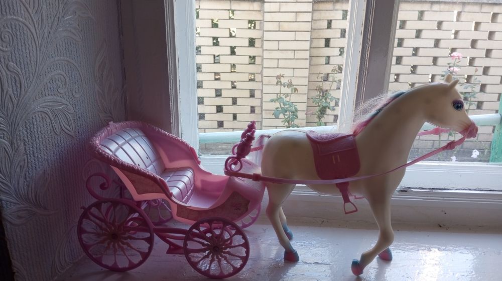 Конячка з каретою