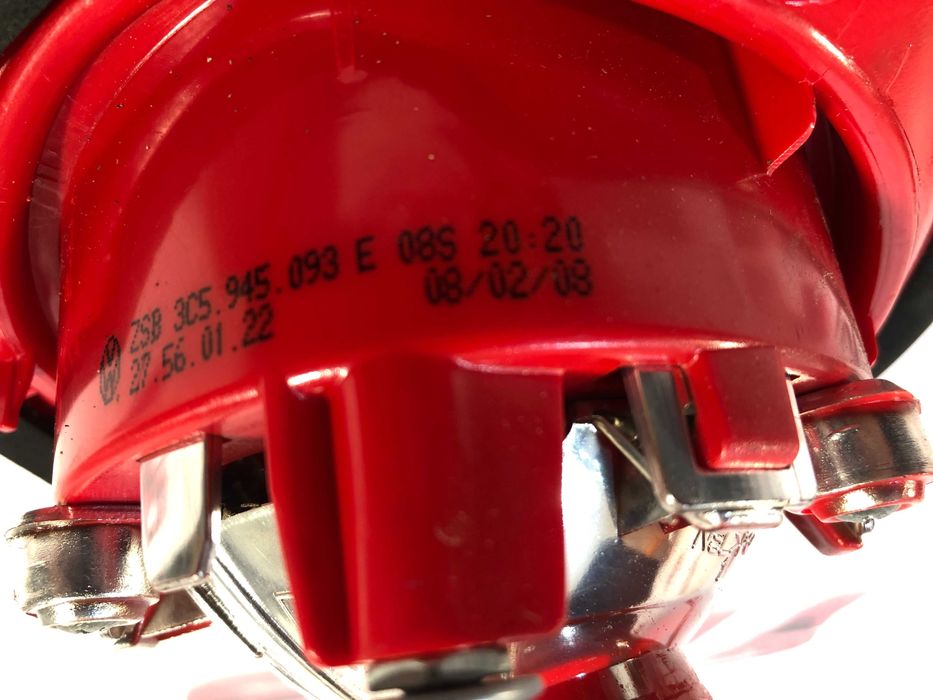 Farolim da Mala VOLKSWAGEN PASSAT B6 CARRO ESQUERDO ORIGINAL