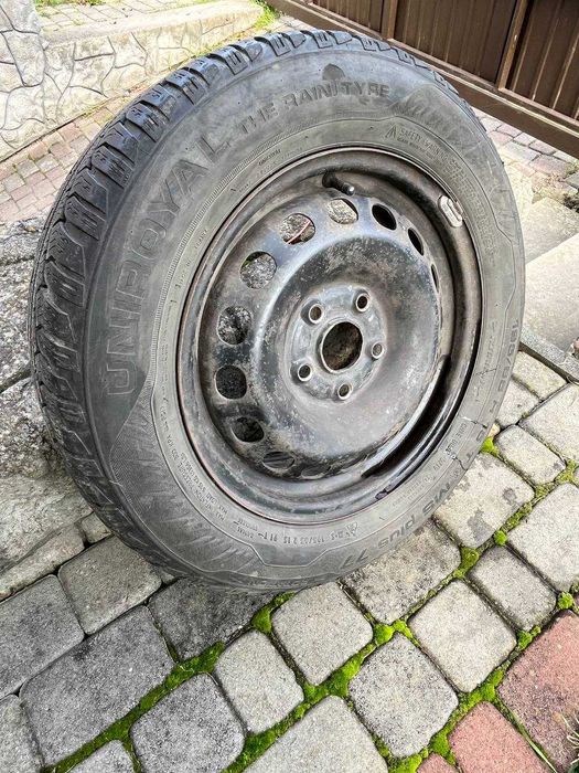 Резина зимова 195/65 r15 Uniroyal