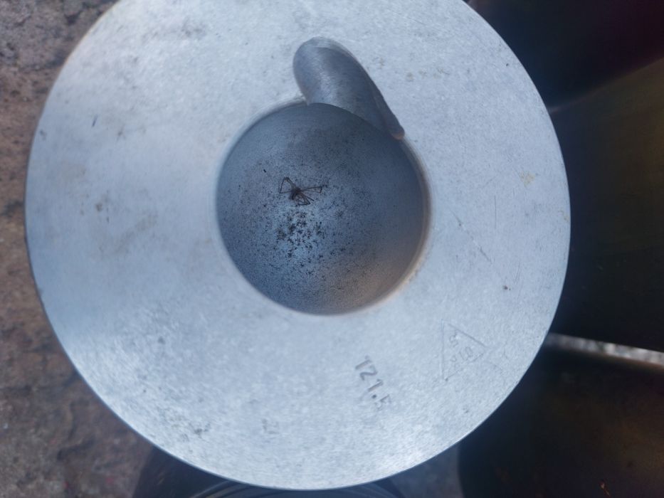 Продам  гильзу на автобус Икарус.