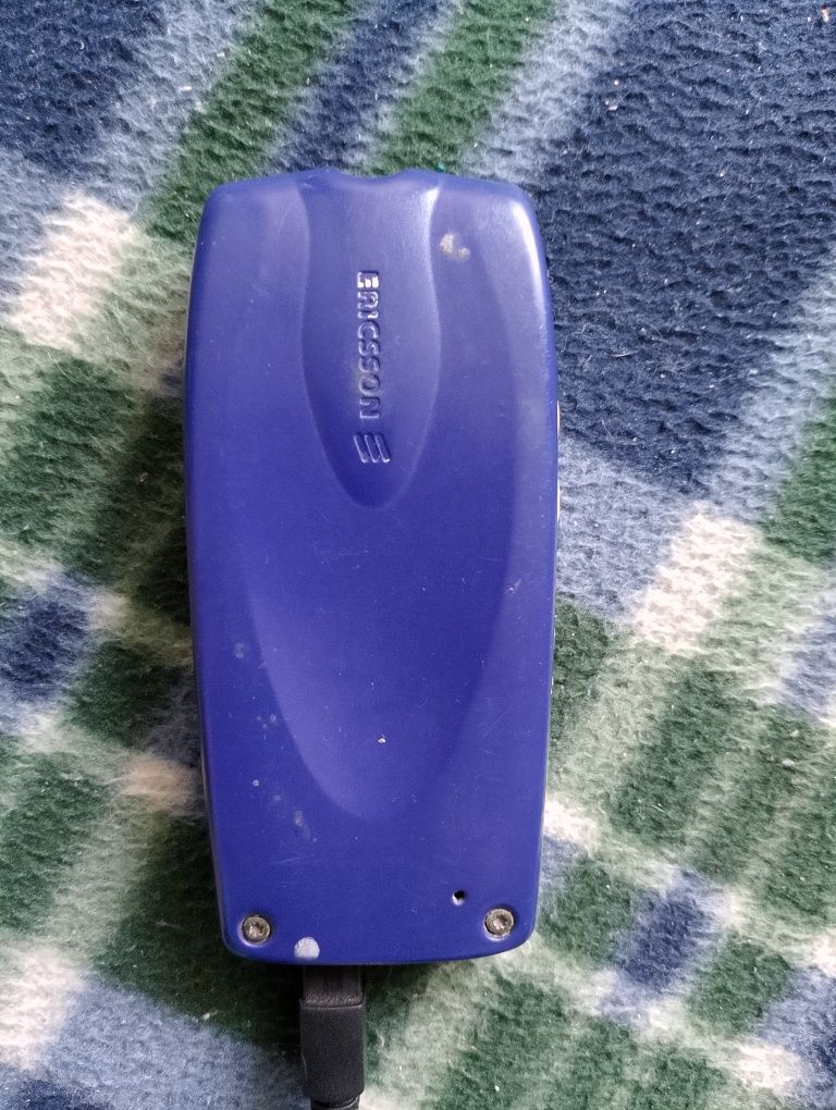 Telefon komórkowy Ericsson T65
