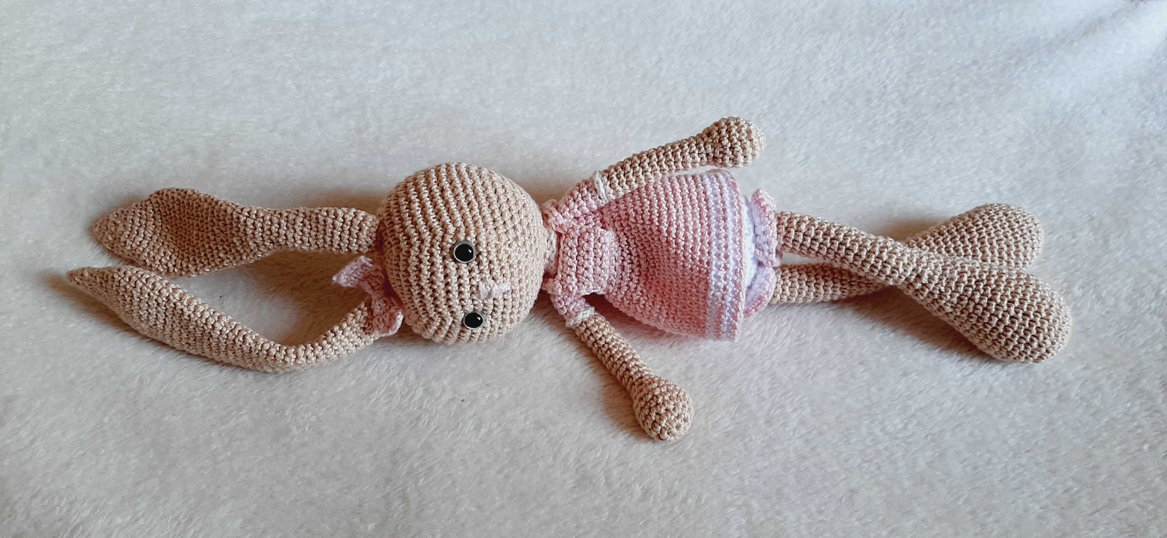 Coelhinha em crochet