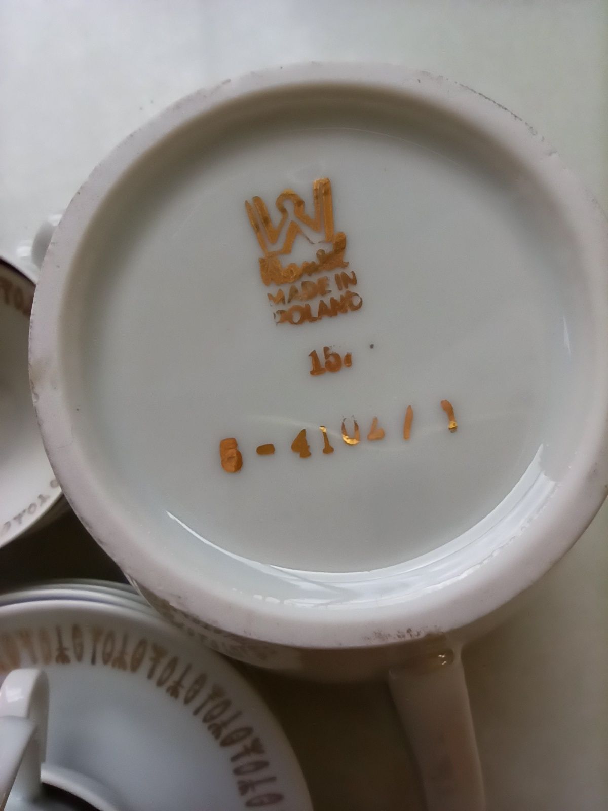 porcelanowy serwis kawowy Wawel 157 złocony runy