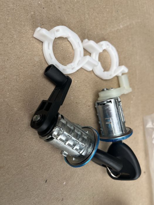 ремкомплект замка двери личинка ключи RenaultClioMegane masterВантажів