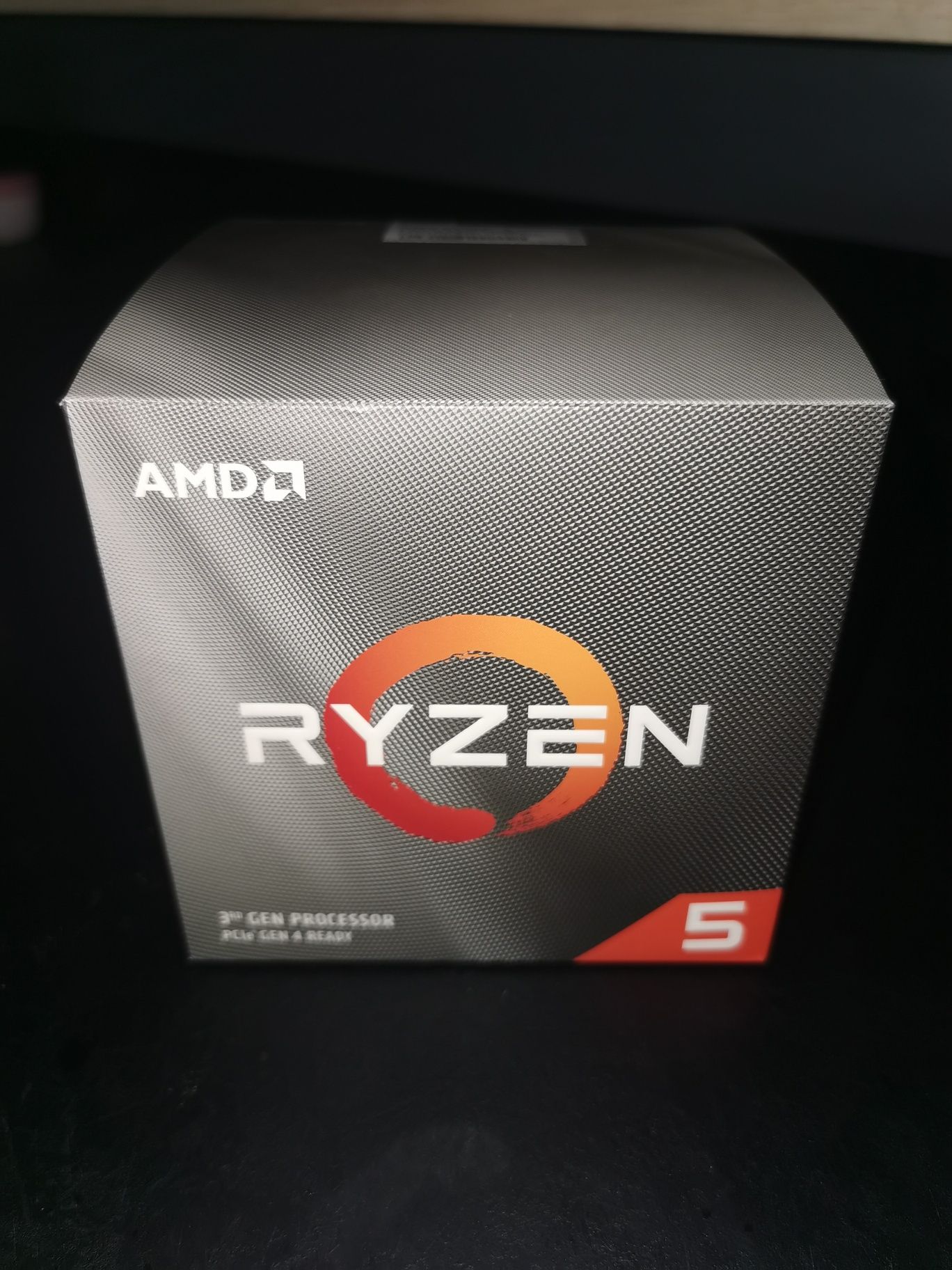 Chłodzenie BOX-owe AMD Ryzen 3600X
