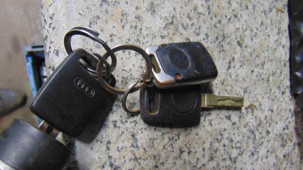 Wrz55 Stacyjka + kluczyk audi a4 b5 wysyłka części