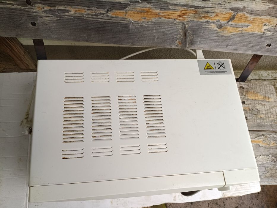 Мікрохвильова піч