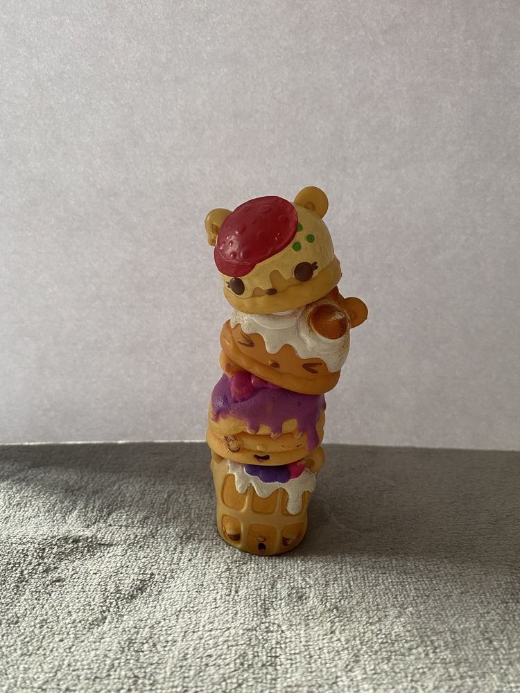 Num noms figurki