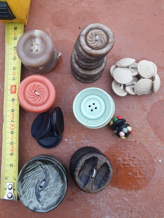 Botões antigos diversos