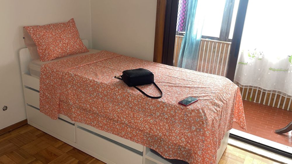 Quarto partilhado , Porto
