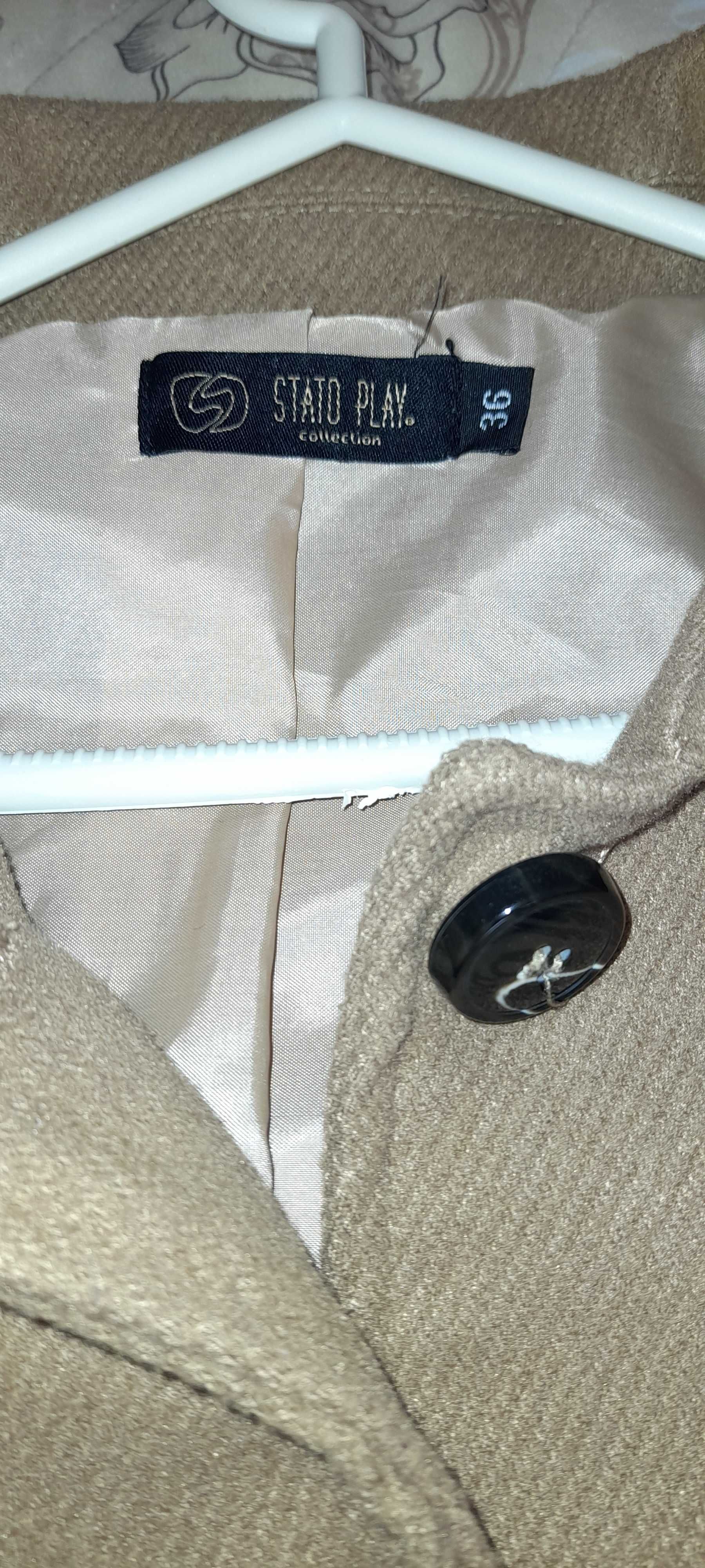 Casaco beje tamanho 36, veste M